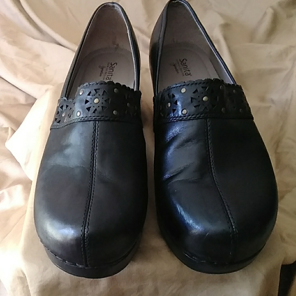 Sanita clogs